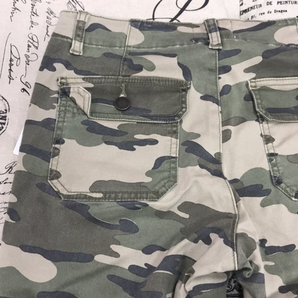 Caslon Crop Utility Pants - Picture 8 of 8